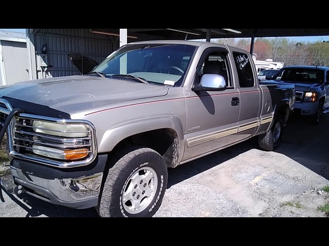 BUY CHEVROLET SILVERADO 1500 2002 EXT CAB 157.5