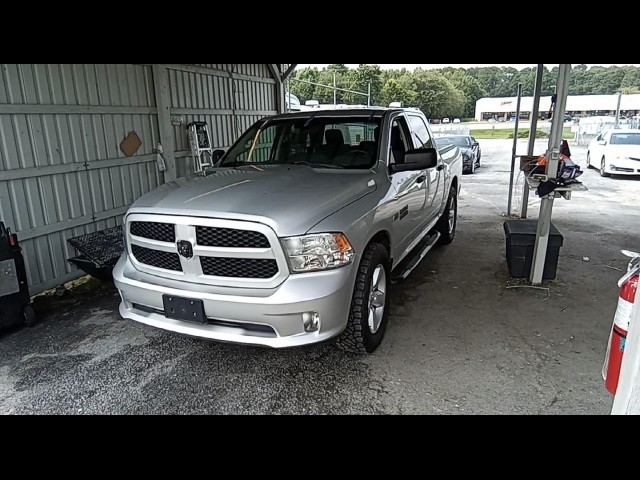 BUY RAM 1500 2015 2WD CREW CAB 140.5