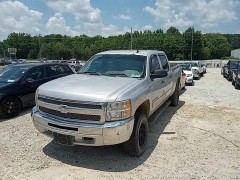 BUY CHEVROLET SILVERADO 1500 2013 4WD CREW CAB 143.5